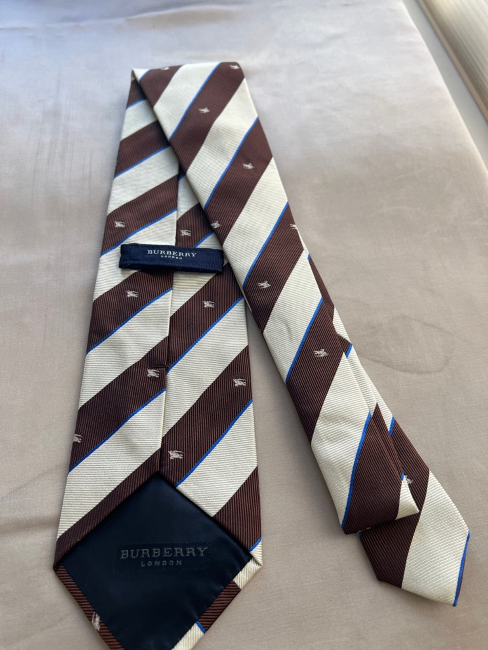 Vintage Burberry Brown, Ivory and Blue Striped Classic Silk Tie Made in Italy - Picture 11 of 17